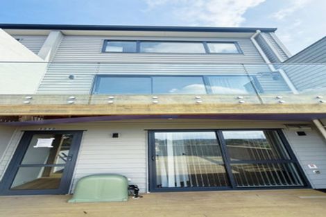 Photo of property in 309 Don Buck Road, Massey, Auckland, 0614