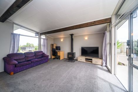 Photo of property in 9 Walker Crescent, Bulls, 4818