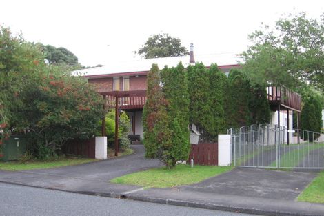 Photo of property in 18 Realm Place, Massey, Auckland, 0614