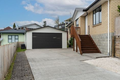 Photo of property in 43a Livingstone Avenue, Nawton, Hamilton, 3200