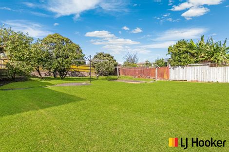 Photo of property in 1 Lynmore Drive, Hillpark, Auckland, 2102
