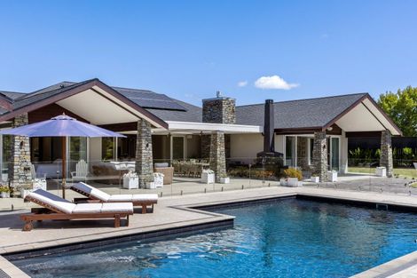 Photo of property in 8a Jelas Drive, Riverhead, Kumeu, 0892