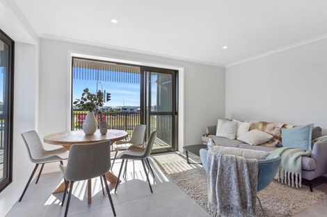 Photo of property in 2/2 Te Rito Road, Hobsonville, Auckland, 0616