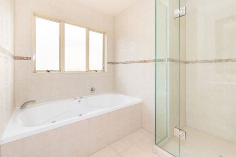 Photo of property in 40 Monte Cassino Place, Birkdale, Auckland, 0626