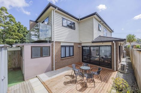 Photo of property in 8a Mahon Place, Papatoetoe, Auckland, 2025