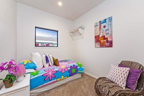 Photo of property in 1/3 Copley Street, New Lynn, Auckland, 0600
