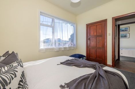 Photo of property in 19 Russell Street, Westport, 7825