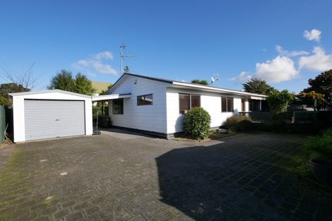 Photo of property in 2/52 Youngs Road, Papakura, 2110