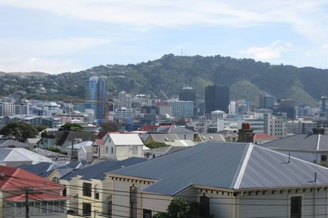 Photo of property in 4u8 Derby Street, Mount Victoria, Wellington, 6011