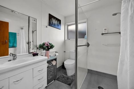 Photo of property in 24b Surrey Street, Hawera, 4610