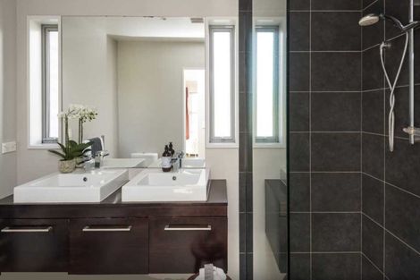 Photo of property in 200a Edgeware Road, Edgeware, Christchurch, 8013