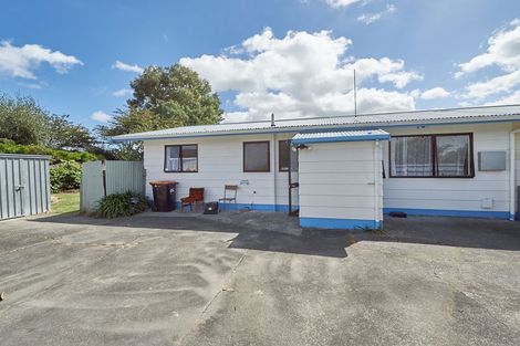 Photo of property in 4 Colonial Place, Kelvin Grove, Palmerston North, 4414