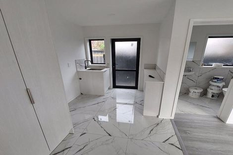 Photo of property in 1/339 Pakuranga Road, Pakuranga Heights, Auckland, 2010