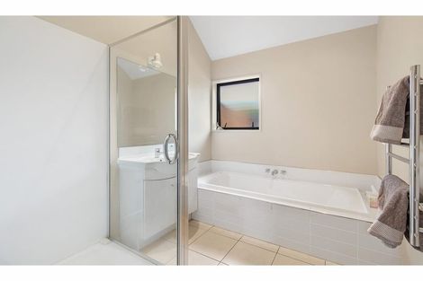Photo of property in 35 Glenburn Place, Avonhead, Christchurch, 8042