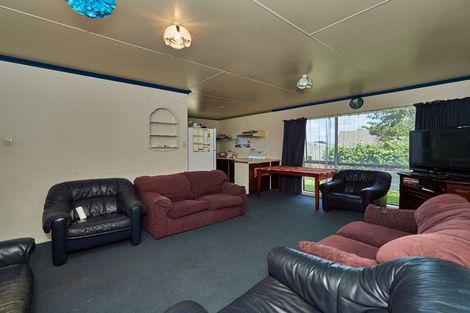 Photo of property in 4 Colonial Place, Kelvin Grove, Palmerston North, 4414