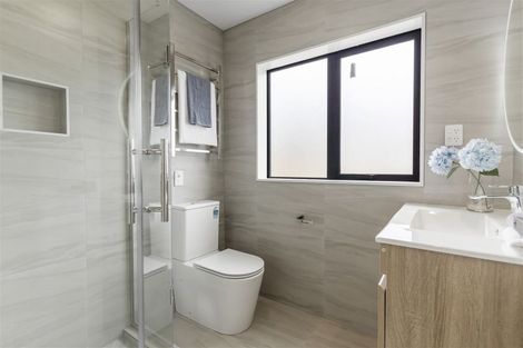 Photo of property in 48 Elevation Street, Flat Bush, Auckland, 2019