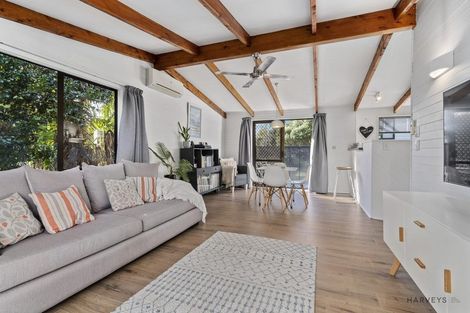 Photo of property in 1/25 Savoy Road, Glen Eden, Auckland, 0602