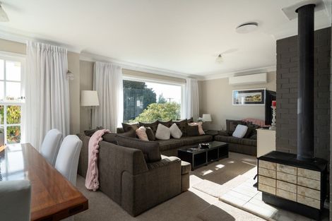 Photo of property in 17 Chesham Avenue, Waipahihi, Taupo, 3330