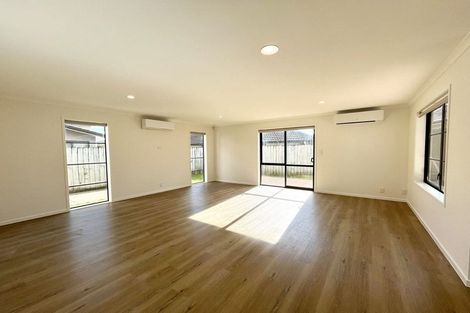 Photo of property in 4 Jack Place, Flat Bush, Auckland, 2019