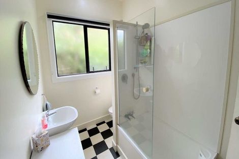 Photo of property in 19 Taupata Street, Redcliffs, Christchurch, 8081