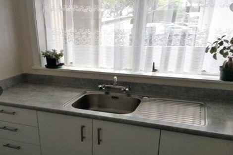 Photo of property in 1/378 Devon Street East, Strandon, New Plymouth, 4312