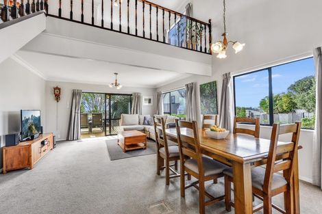 Photo of property in 19 Northview Lane, Nawton, Hamilton, 3200