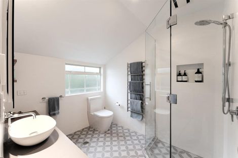 Photo of property in 1/6 Campbell Road, Takapuna, Auckland, 0622