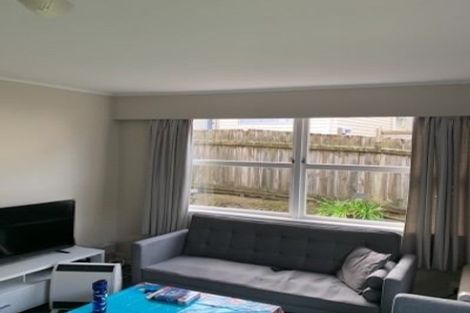 Photo of property in 7 Segedin Place, Glenfield, Auckland, 0629