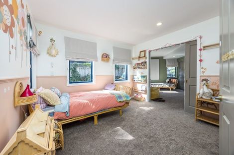 Photo of property in 82 Hadfield Street, Beach Haven, Auckland, 0626