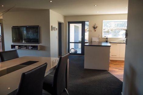 Photo of property in 8 Merrilees Place, Linwood, Christchurch, 8062