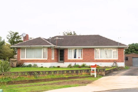 Photo of property in 10 Malcolm Place, Mangere East, Auckland, 2024