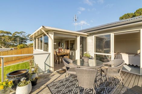 Photo of property in 72 Marine Drive, Diamond Harbour,  8971