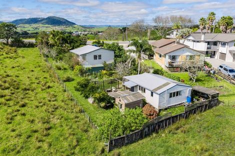 Photo of property in 64 Gorge Road, Maungaturoto, 0520