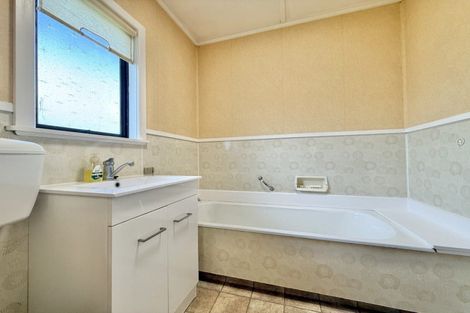 Photo of property in 42 Carrington Crescent, Tokoroa, 3420