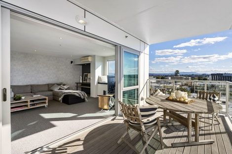 Photo of property in 11/72b Devonport Road, Tauranga, 3110