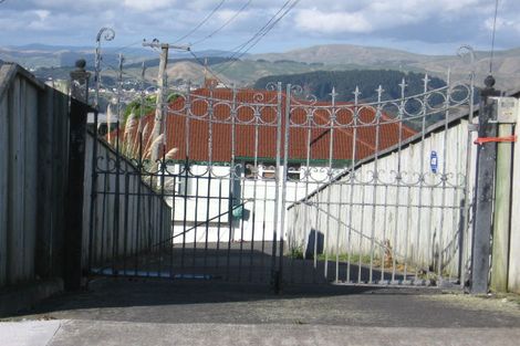 Photo of property in 9 Rakihau Place, Titahi Bay, Porirua, 5022