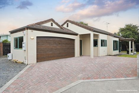 Photo of property in 84u4 Braid Road, St Andrews, Hamilton, 3200