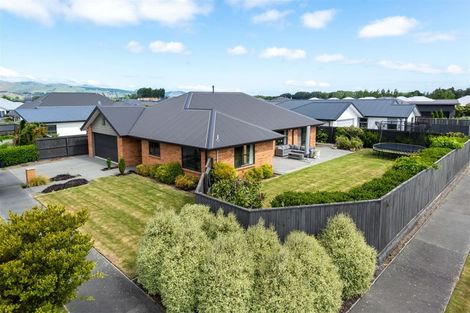 Photo of property in 17 Gosling Crescent, Halswell, Christchurch, 8025