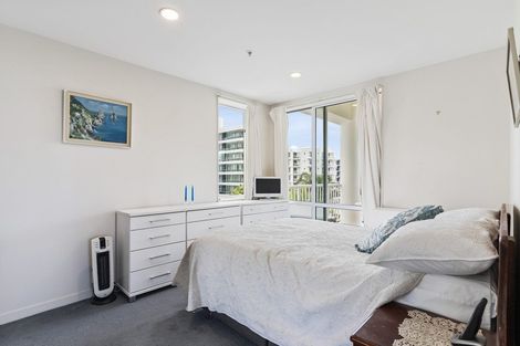 Photo of property in 12 Maunganui Road, Mount Maunganui, 3116