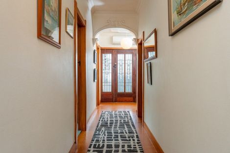 Photo of property in 53 Severn Street, Island Bay, Wellington, 6023