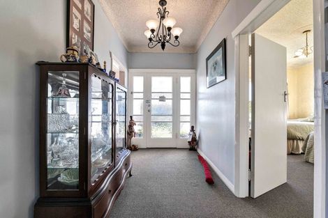 Photo of property in 11 Miranda Street, Stratford, 4332