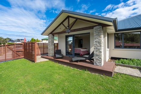 Photo of property in 6 Grandvista Drive, Green Island, Dunedin, 9018