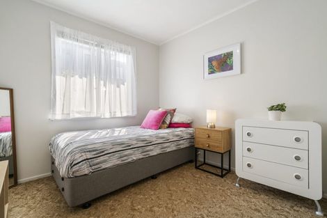 Photo of property in 63 Gloria Avenue, Te Atatu Peninsula, Auckland, 0610