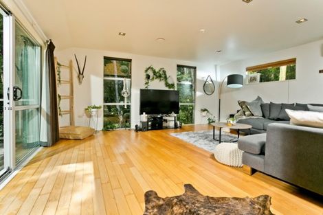 Photo of property in 14a Berne Place, Birkenhead, Auckland, 0626