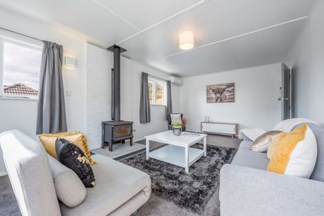 Photo of property in 15 Gardiner Grove, Wainuiomata, Lower Hutt, 5014