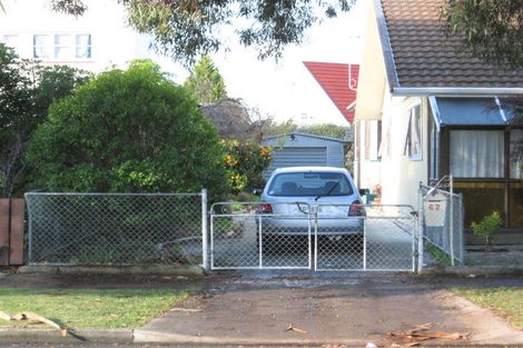 Photo of property in 2/62 Nuffield Avenue, Marewa, Napier, 4110