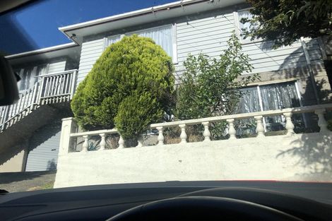 Photo of property in 39 Korau Grove, Stokes Valley, Lower Hutt, 5019