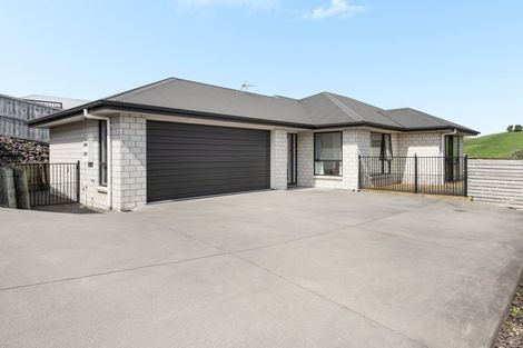 Photo of property in 29 Ballintoy Park Drive, Welcome Bay, Tauranga, 3175