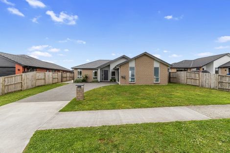 Photo of property in 22 Murray Ward Drive, Te Kauwhata, 3710