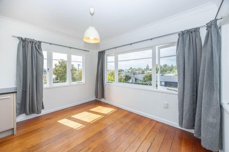 Photo of property in 122 Maeroa Road, Maeroa, Hamilton, 3200